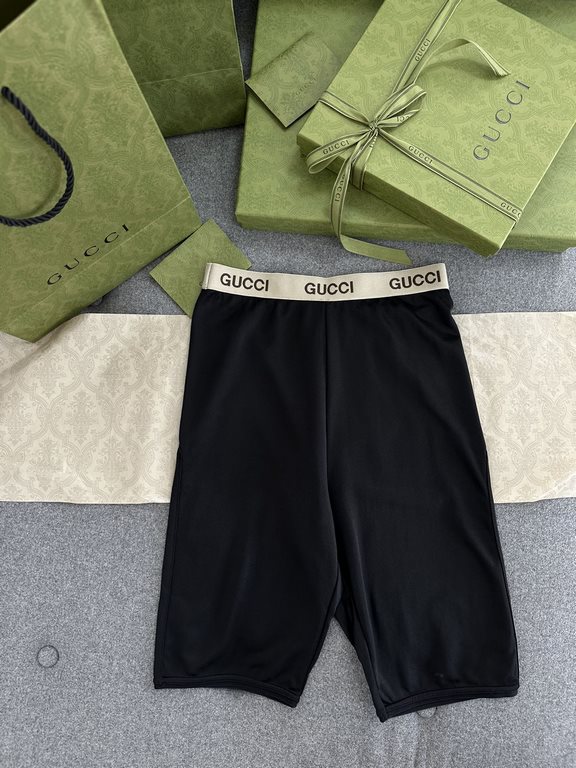 Co-branded sports collectionCustomized fabric, customized thread, customized logo.Finally shipped after a long time   The strongest casual and energetic set, but also the strongest matching items   Spring, summer, fall a