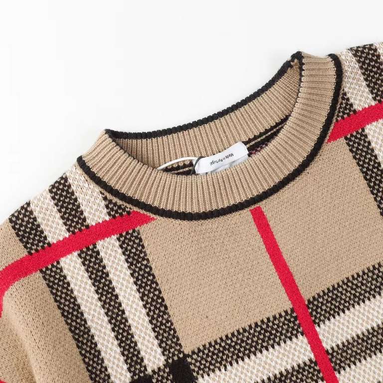 ￥23023ss new jacquard wool knit sweater OS version  Men's and women's alikeThe whole garment is 500 grams of heavy weight, and it kills the market currency.The wool is knitted and manufactured using 7 needle imported mac