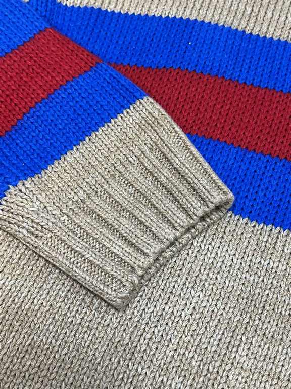 p400 Gucci Tapestry Blend SweaterCamel-colored wool and mohair blend with red and blue webbing inlaid jacquard craftsmanship, wool is a natural warm material with excellent warmth and comfort. The seahorse wool, on the o