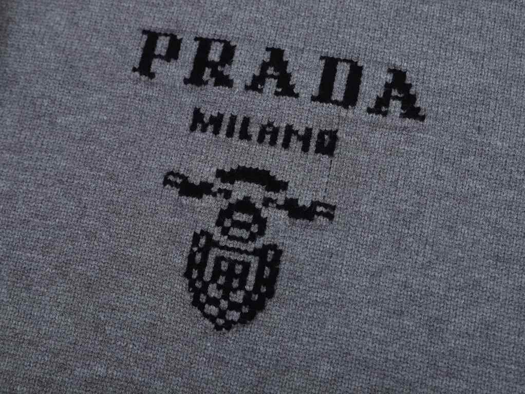 P250Prada collar triangle exclusive logo design Wool crew neck sweaterExclusive to the marketIt is not made of market wool by washing.500KG for each color.Selected first-class woolen factories as OEMCustomized washing ma