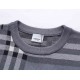 265Burberry Burberry BBR23SS Plaid Patchwork Stripe Knit Crew Neck SweaterOriginally purchased at 11,200, 72% wool 28% synthetic fiber, original four colors of fixed-dye yarn.12-needle imported computerized loom, the who