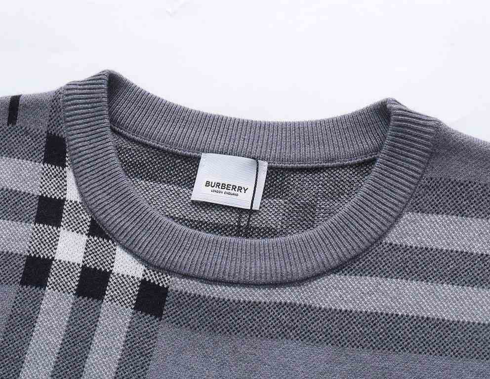 265Burberry Burberry BBR23SS Plaid Patchwork Stripe Knit Crew Neck SweaterOriginally purchased at 11,200, 72% wool 28% synthetic fiber, original four colors of fixed-dye yarn.12-needle imported computerized loom, the who