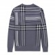 265Burberry Burberry BBR23SS Plaid Patchwork Stripe Knit Crew Neck SweaterOriginally purchased at 11,200, 72% wool 28% synthetic fiber, original four colors of fixed-dye yarn.12-needle imported computerized loom, the who