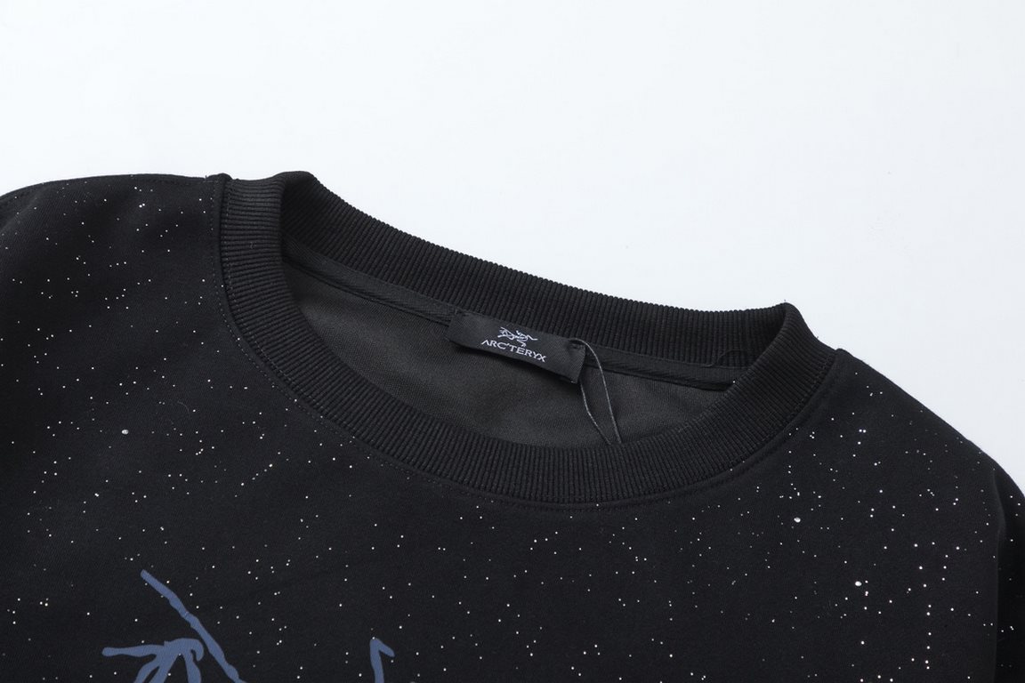 p230Full of stars...#ARC'TERYXBeginner's JIL Co-branded Couples A sky full of stars Large logo monogrammed crew neck sweatshirtColor BlackSize S - XL