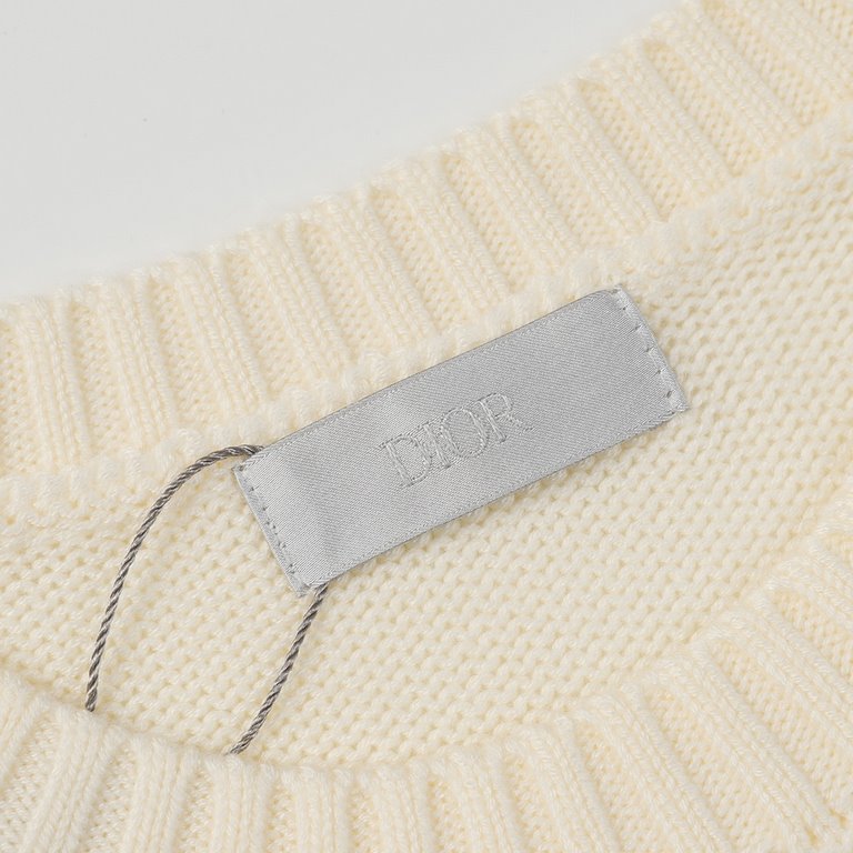 240DIORDior Lucky Star cashmere knit sweaterThousand gold white rich beauty winter preferred sweater! Soft and fragrant rich girl sense of vision Imported 100% cashmere The real thing is super advanced! Both thick and fl