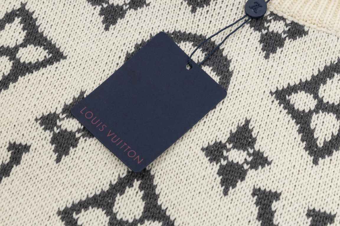 P2301V Louis Vuitton Full Length Long Sleeve Jacquard SweaterJacquard design on the whole front panelPre-shrunk and washedSize XS S M L Original Fabric 95% Cotton, 5% AcrylicDifferent from the marketYou'll know it when y