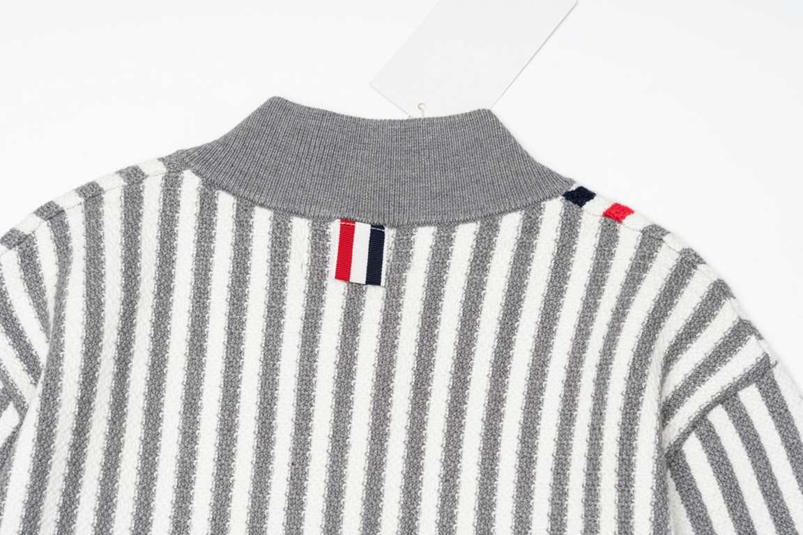 240Thom Browne   Thom Browne colorblocked striped zipper cardiganTB classic four stripes basic style year after year are wearing the classic models must choose the quality   all the color fixed dye containing wool cotton