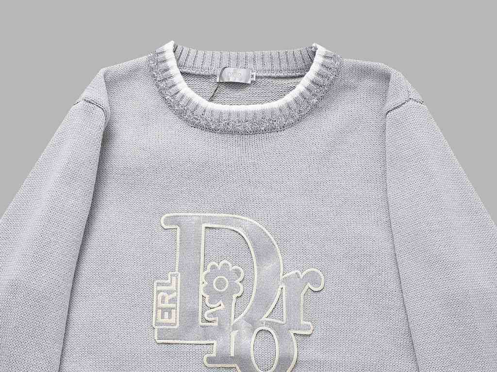 P270 (top of the line version) Distinctive cartons)Style Dior Monogrammed Customized Wool SweaterColor picture colorSize S-XXLMaterial woolAccessories full set of customized accessoriesGender-neutral Unisex