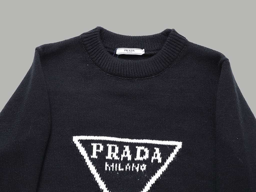 P270 (top of the line version) Distinctive cartons)Style Prada Prada Triangle Monogrammed Customized Wool SweaterColor picture colorSize S-XXLMaterial woolAccessories full set of customized accessoriesGender-neutral Unis