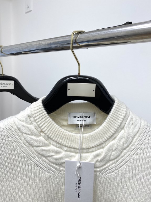 Support for after-sales after the yearTB, 2023 new wool sweater has a delicate and soft feel, can be directly in contact with the skin, so that the warmth of the yarn changes out of the delicate texture, the top craftsma