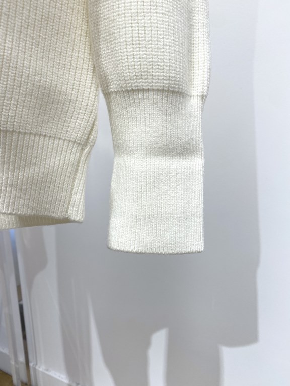 Support for after-sales after the yearTB, 2023 new wool sweater has a delicate and soft feel, can be directly in contact with the skin, so that the warmth of the yarn changes out of the delicate texture, the top craftsma