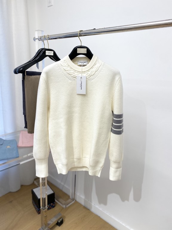 Support for after-sales after the yearTB, 2023 new wool sweater has a delicate and soft feel, can be directly in contact with the skin, so that the warmth of the yarn changes out of the delicate texture, the top craftsma