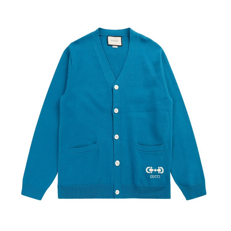 P245 Product Details.This blue V-neck cardigan is crafted from cashmere. The textured sweater shape lends a modern twist to the traditional silhouette, while the small Gucci horsebit embroidery is an understated nod to t