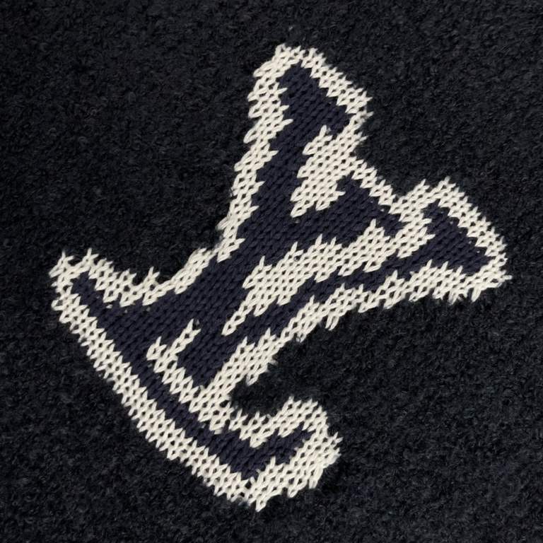 380 【Returned】 1v 22FW Mirror Logo Applique Sweater (Night Blue)The original 10,300 purchased, the new color difference between the old models, fixed weaving and dyeing 60% wool night blue black wool circle yarn, night b