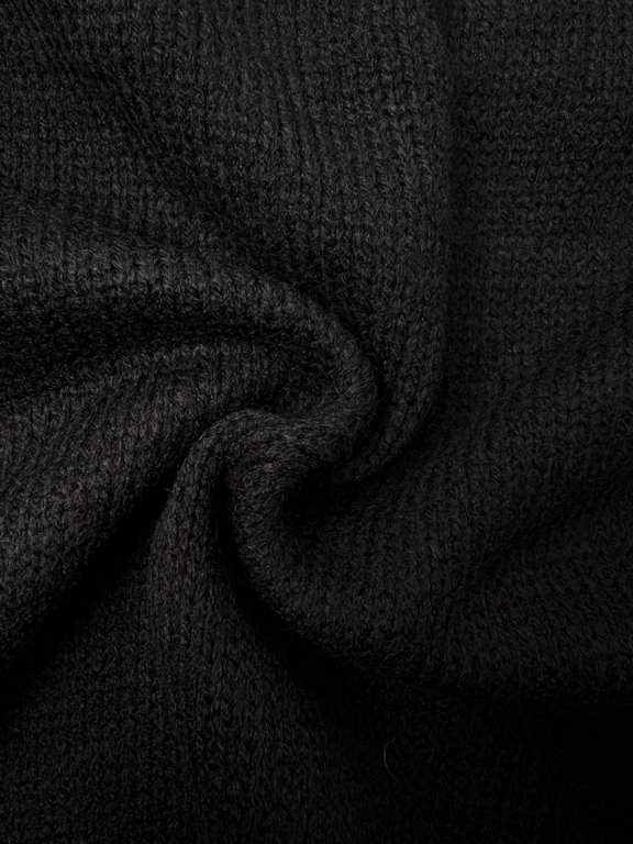 340 (high quality)Prada 23 Jacquard Crew Neck SweaterMaterial customized 55 cashmere wool, you can feel the wool on the skin and jacquard exquisite sense of simple and generous design, classic and versatile.Craftsmanship