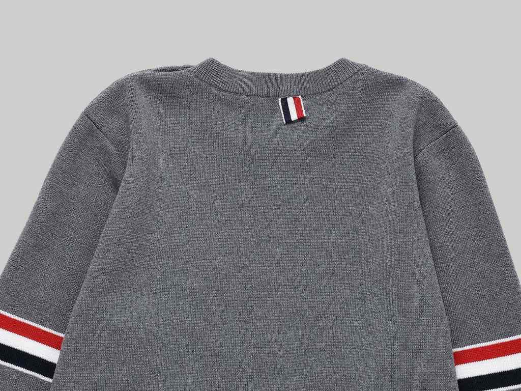 P315 ( Top Version Distinctive Shipping )-TB Cashmere Sweater- Color Picture Color- Size 1-4- Accessories full set of customized accessories- Gender-neutral Unisex