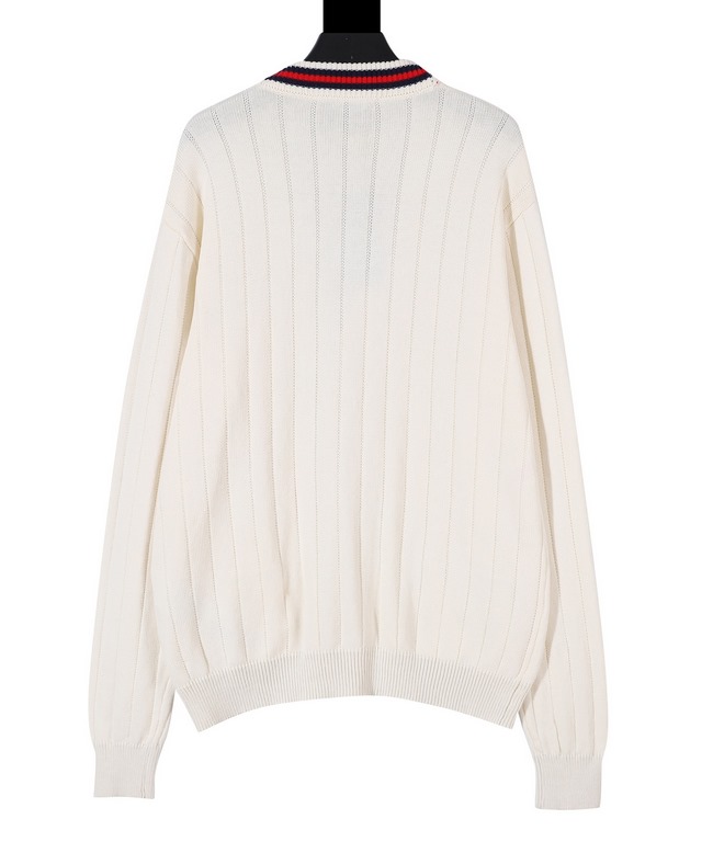 P285 (with gift box packaging)Gucc 2021 new ribbed knit cardiganRibbed knit piping for fine details The old college style is still very popular The beloved vintage college style is still very much alive... The fine cotto