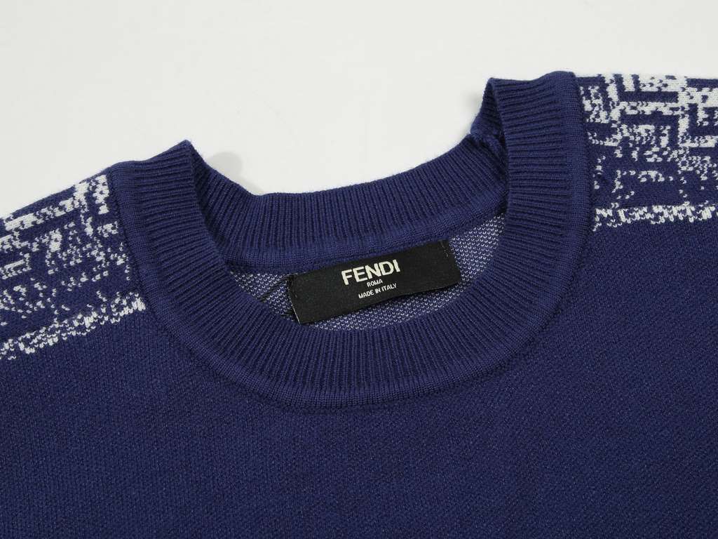 P230 Fend1 Knit SweaterAutumnWinter New Sweater with gradient colors on the side of the arm Jacquard patternFF old pattern every season, classic never out of fashion.It looks great on you Fashion and quality are compatib