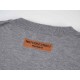 P235LouisVuitton 23SS solid color cuffs monogrammed jacquard logo crew neck sweater.This model uses 100% 16 count imported 5 knitting machine to do the whole piece of single side, shoulder receiving flower process. Split