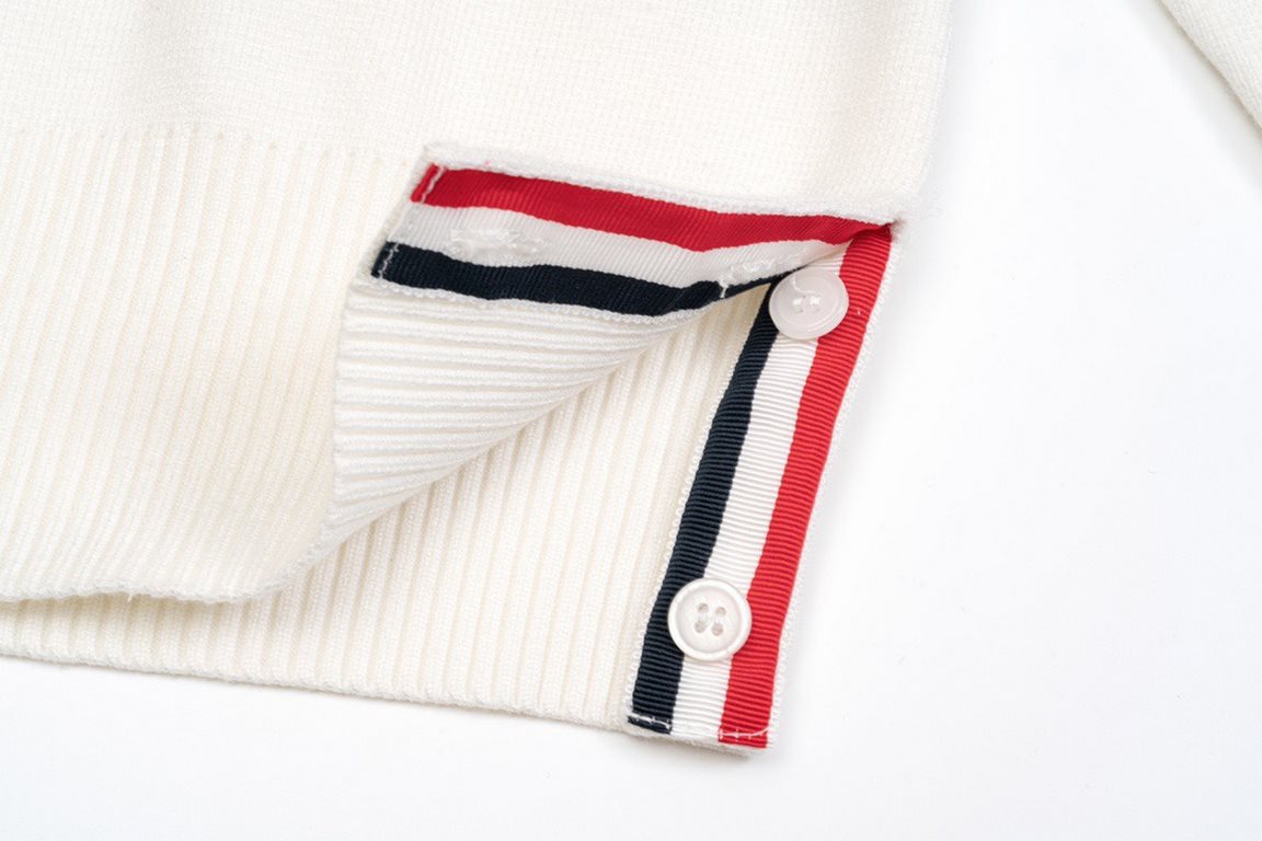 P230 Thom Browne   Thom BrowneTB classic four-bar basic style year after year are wearing the classic models must choose the quality   all the color fixed dye containing wool cotton yarn, soft skin-friendly, double knit 