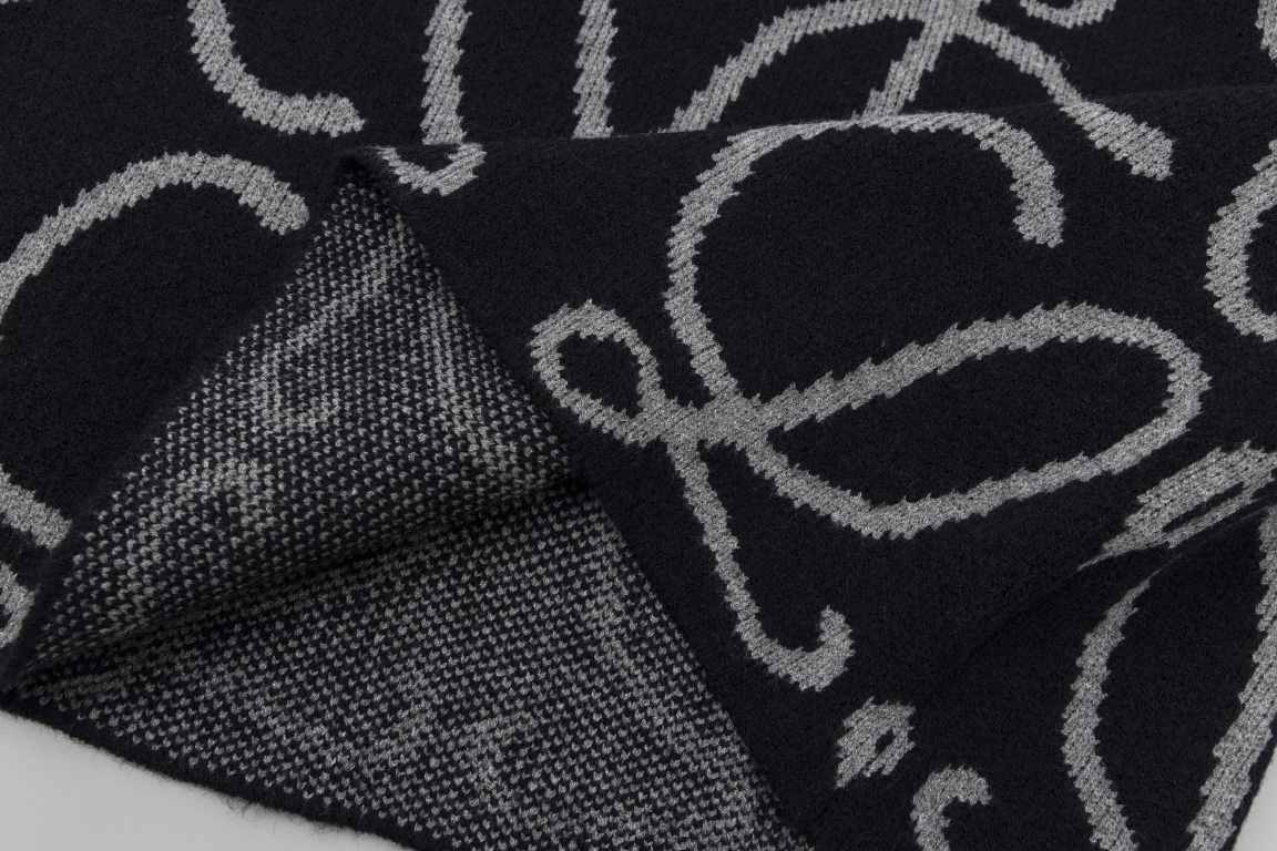 275LOEW LOEW New All Over Letter Jacquard Long Sleeve SweaterOne side jacquard processColor blocked jacquard logo on the whole piece Second wash treatmentYardage XS S M L Original Fabric 85% wool, 15% acrylicCrafted with