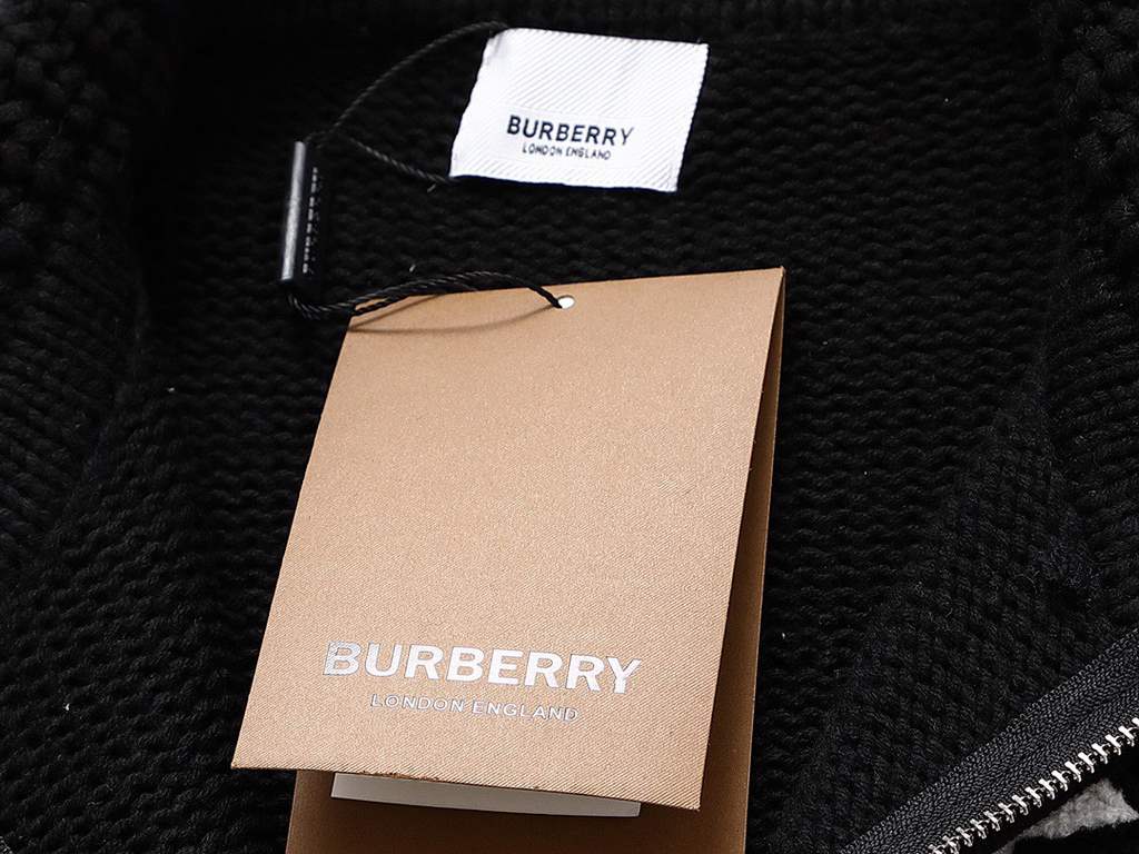 P280 (top of the line version) Distinctive cartons)Style Burberry Year of the Rabbit Limited Edition Turtleneck Wool CoatColor picture colorSize S-XLMaterial customized wool fabricAccessories full set of customized acces