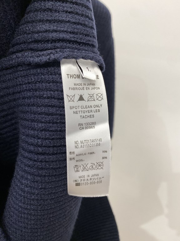 Support for after-sales after the yearTB, 2023 new wool sweater has a delicate and soft feel, can be directly in contact with the skin, so that the warmth of the yarn changes out of the delicate texture, the top craftsma