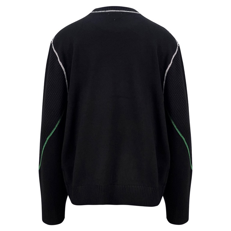 P 330BV Inverted Triangle Cropped SweaterMaterial customized cashmere wool yarn, comfortable and soft on the body, full of drape, strong anti-pilling properties.Craftsmanship using imported machine SHING RAY the whole pi