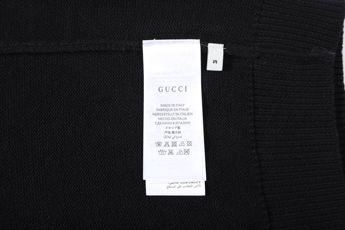 P235 【High qualityGucciGucci classic bee V-neck sweater.Classic evergreen models Wool and long-staple cotton blend Soft and cozy texture Factory OEM details unbeatable The only ZP version of the correct version on the ma