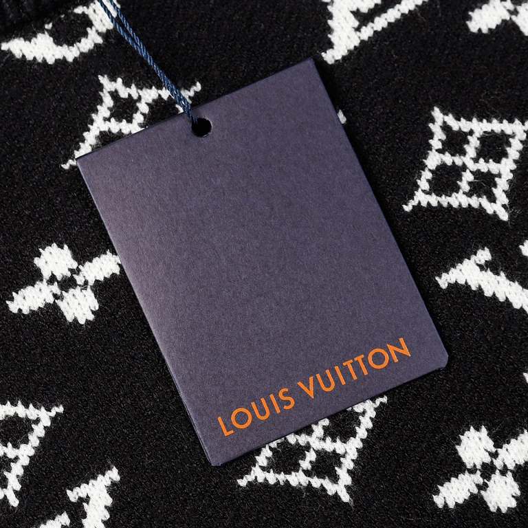 ￥230 (Heavyweight high version)Lv      Louis Vuitton 23ss New Jacquard Wool Knit Sweater OS Version  Men and WomenThe whole garment 500 grams of heavy weight seconds market currencyThe wool is knitted using 7 needle impo