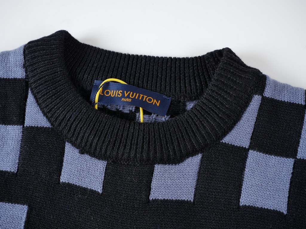 P2601v 2023 new mosaic jacquard wool pullover sweaterUsing a blend of technology 70% wool 30% cotton blend knitting Germany Stoll knitting machine jacquard mosaic checkerboard knitting density close The whole garment 1kg