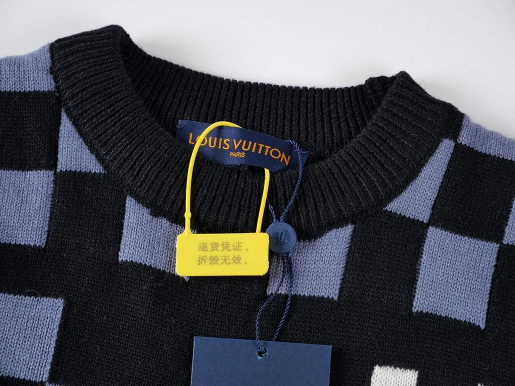 P2601v 2023 new mosaic jacquard wool pullover sweaterUsing a blend of technology 70% wool 30% cotton blend knitting Germany Stoll knitting machine jacquard mosaic checkerboard knitting density close The whole garment 1kg