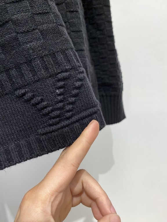 Support for after-sales after the yearLouis Vuitton, 2023 new wool sweater has a delicate and soft feel, can be directly in contact with the skin, so that the warmth of the yarn changes out of the delicate texture, the t