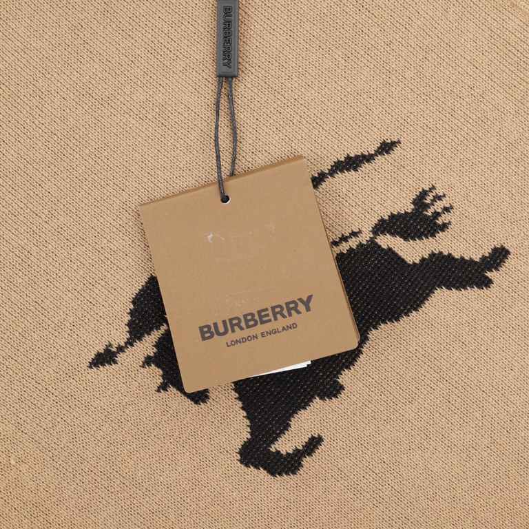 235 Model No. Y490Burberry Burberry BBR 23 New Equestrian Rider Wool Blend CardiganOriginal 12900, bought at Harbor City, Hong Kong.Silk wool blended guest yarn, blending the texture of mulberry silk ice and wool soft an