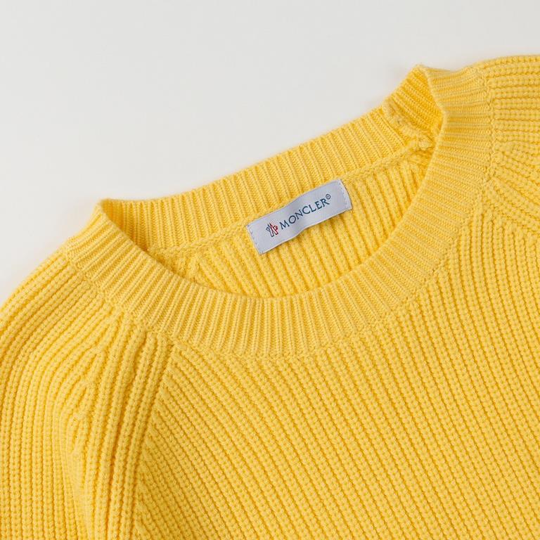 P290  MoncIer x BBC co-branded bright yellow knitmoncIer and bbcicecream officially unveil their special edition collaboration.Celebrating the 20th anniversary of the BBC, the luxury streetwear imprint founded by pharreI