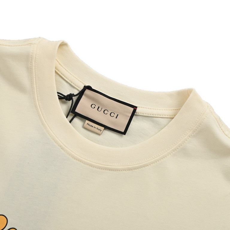 GucciGucci 24ss Year of the Dragon Collection Printed Short SleeveSynchronized with the official website, counter cotton fabric! Skin comfortable, durable and good to wear, classic simple logo design, the original craft 