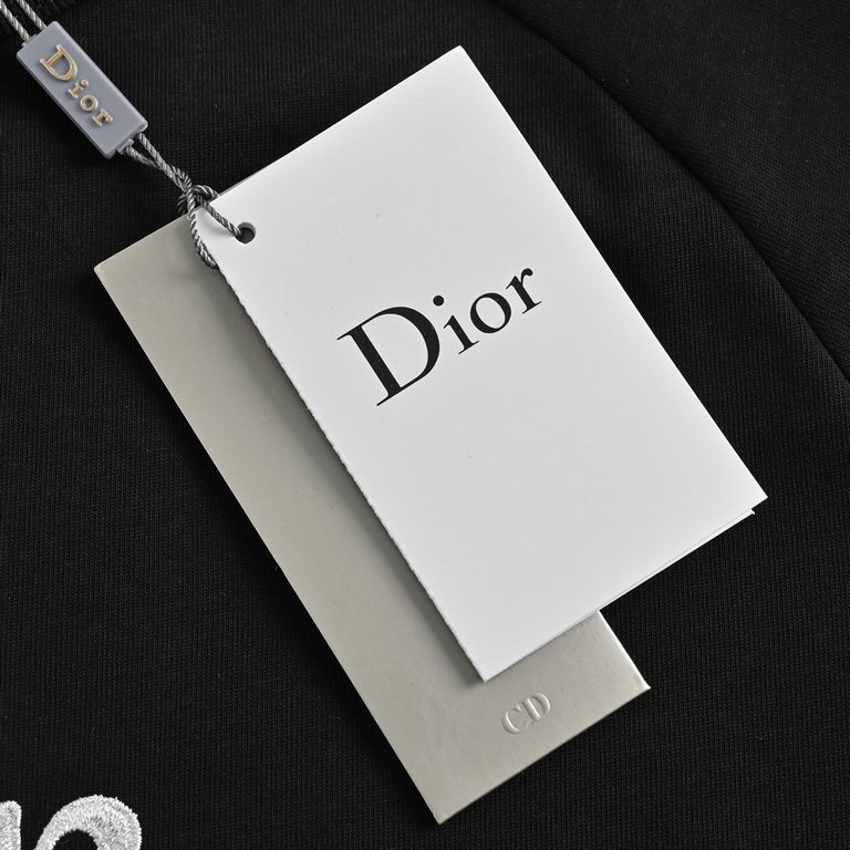 DiorDior 