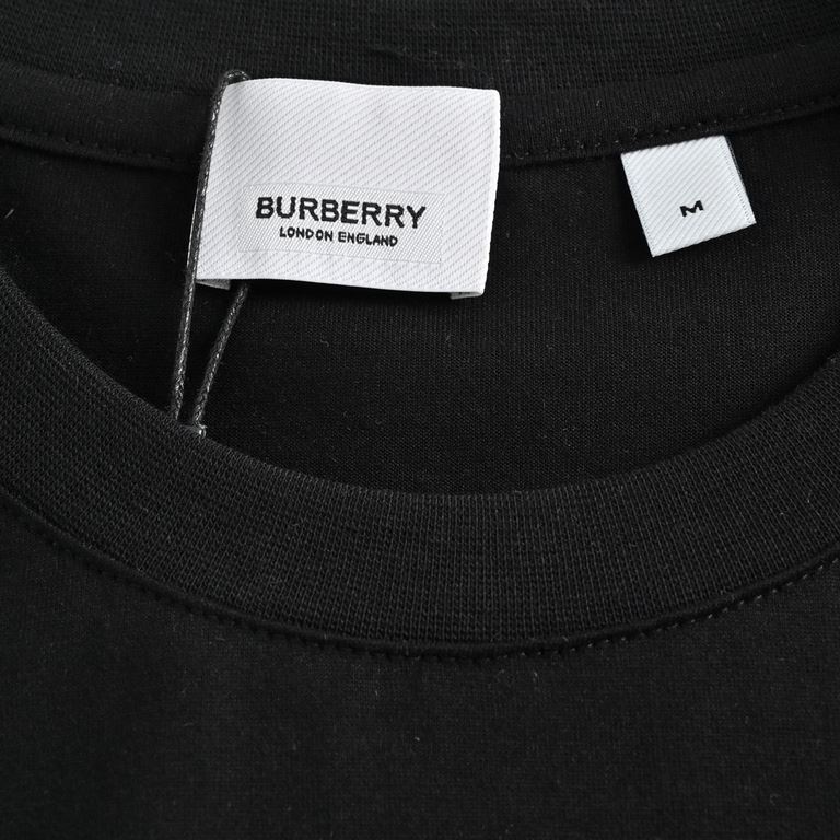 BurberryBurberry Side Plaid Patchwork Short SleeveClassic Vintage plaid pattern details the historical heritage of the century-old British brand, sophisticated and unique a fashionable T-shirt! Guest fine grain knitted c