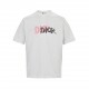 DiorDior 24ss Hand Painted Graffiti Letter Print Short Sleeve280 grams of double yarn fabric with super soft and comfortable handfeel, combining casual style with modern style. Carefully crafted from 100% cotton, this fr