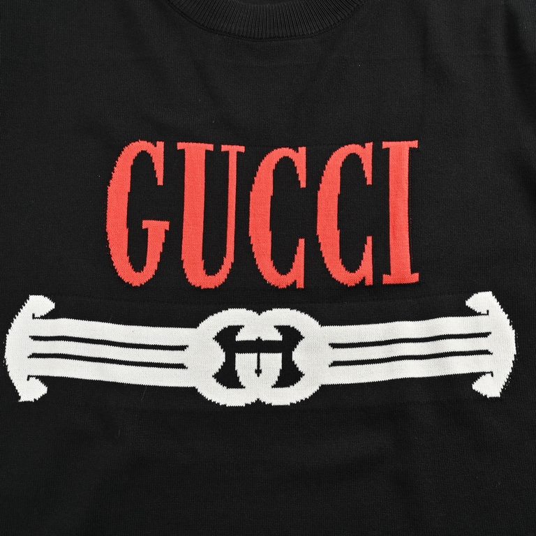 GucciGucci 24ss Belted Monogram Jacquard Knit Short SleeveFabric # Sweater, customized dyeing Threaded neckline is not easy to deformationFeel very comfortable Super versatile good-looking a short-sleeved Three labels co