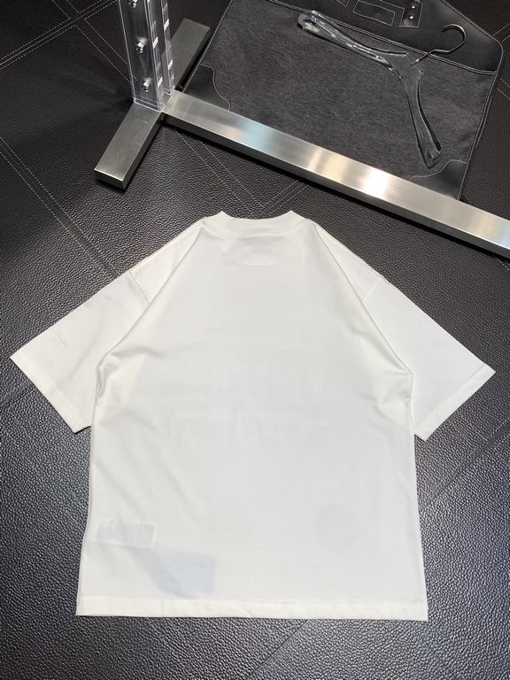 LV Louis Vuitton   exclusive exclusive new original single men's casual short-sleeved high-end customized high version of the fashionable versatile explosive models   original imported cotton fabrics chest logo pattern d