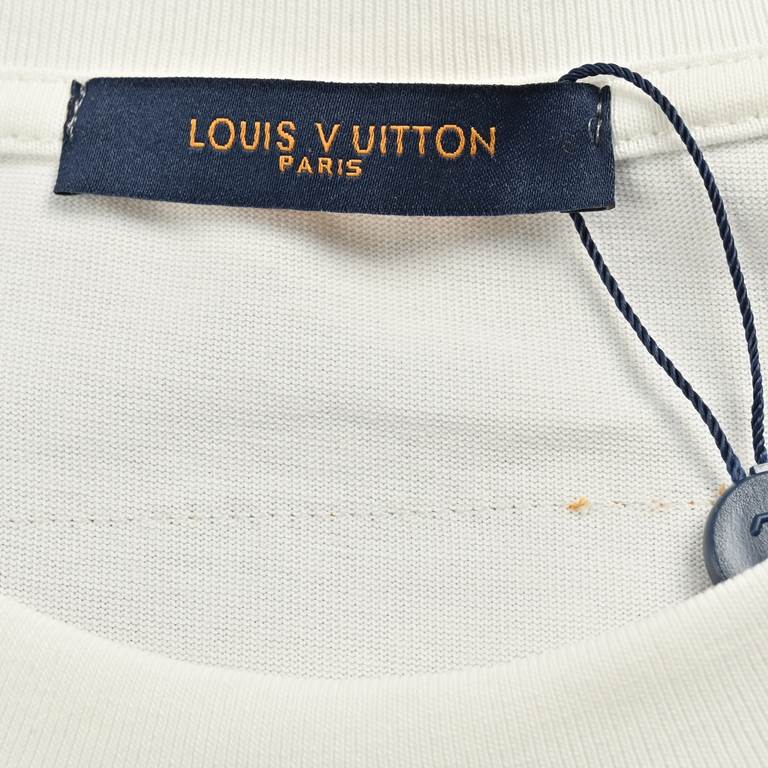 Louis Vuitton 24ss Old Flower Ink Gradient Print Short SleevesCustom weaving and dyeing 260 grams of imported original fabrics, with 32 count 1 × 1 cotton cover silk ribbing.Counter purchase, but also the season's main e