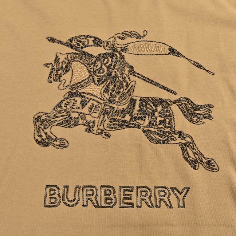 BurberryBurberry 24ss Embroidered Knight Warhorse Short SleeveThe fabric is made of 280g double yarn cotton fabric   2x2 matching thread, custom dyed color after the whole etching treatment.Silky and super-soft treatment