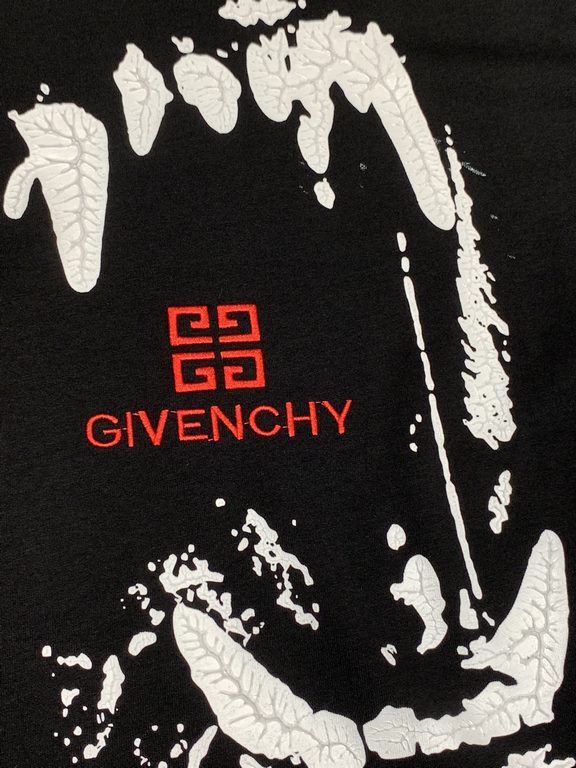 Givenchy exclusive exclusive new original single men's casual short-sleeved high-end customized high version of the fashion versatile explosive models     imported fabrics chest logo pattern design feel super soft and de