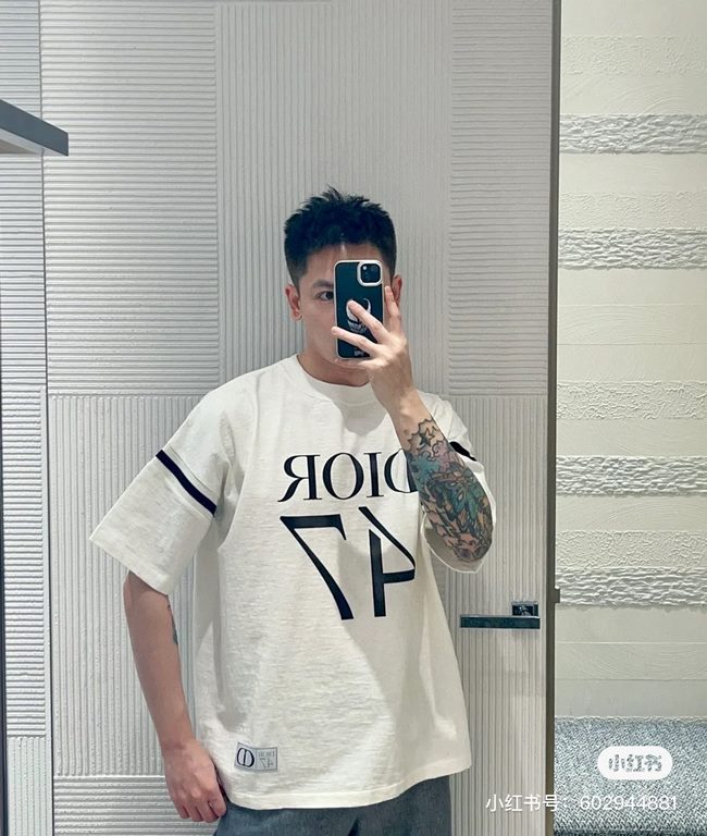 #DiorDior 24ss Large Letter Logo Printed Plunger Sleeve Short Sleeve Up