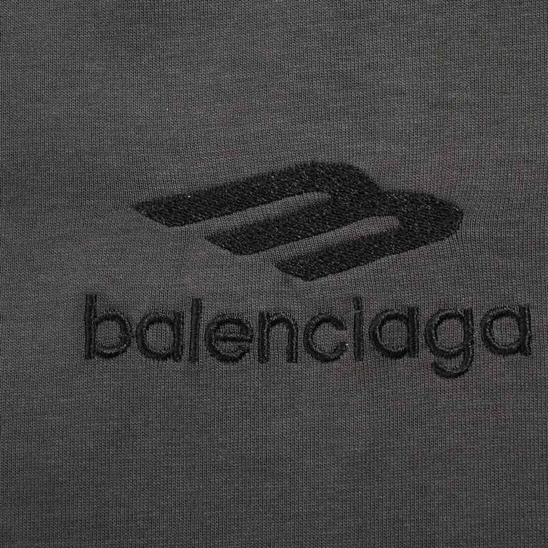 BalencigaParis World 24ss front and back embroidered 3M letters logo short sleeveImported embroidery technology, all-round abrasion cotton soft fabrics, color contrast dyeing fabrics, ultra-fine embroidery process, trend