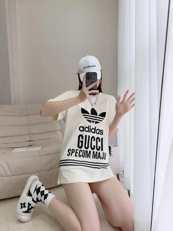 #The upper body effect#GucciSummer new Gucci  Adidas co-branded clover logo letter print round neck short sleeve T-shirt, simple Logo logo exquisite upgrade, feel very comfortable Fashion and personality Super versatile 