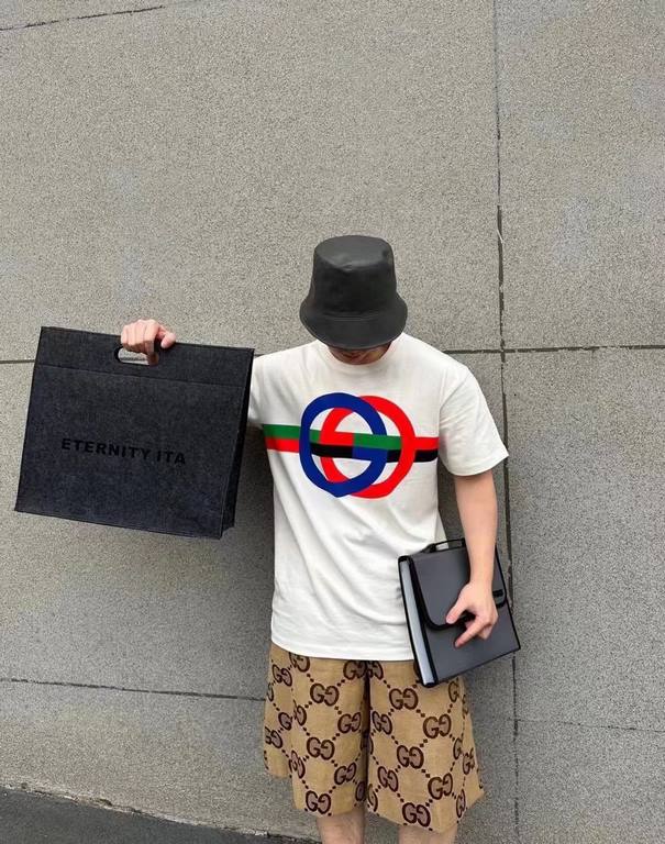 GUCCI T-shirt