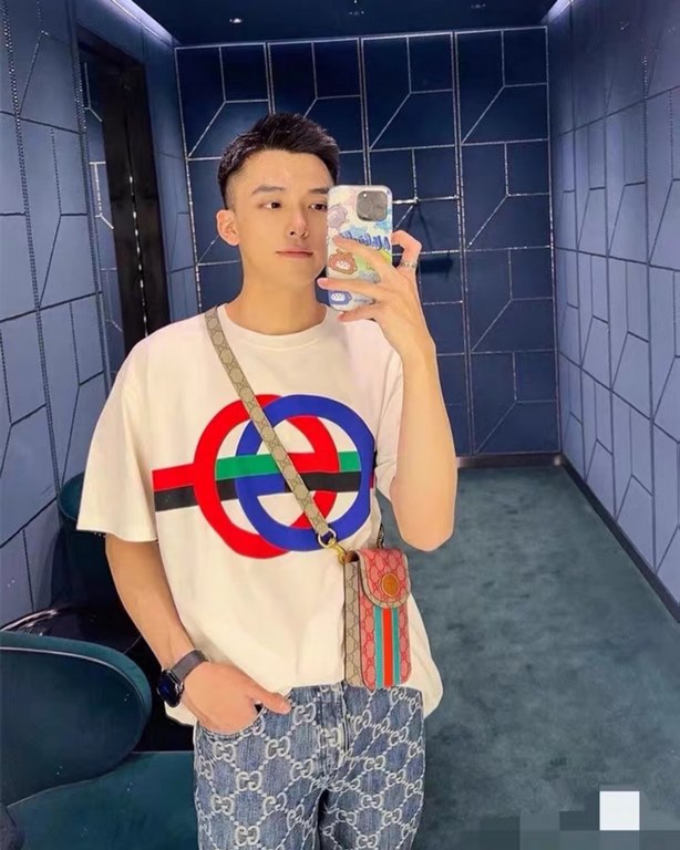 GUCCI T-shirt