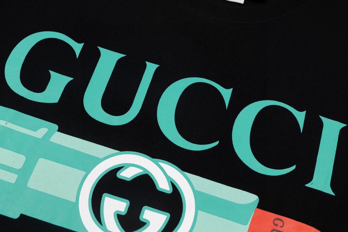 GucciSummer New G Gucci Lipstick Print Round Neck Short Sleeve T-Shirt Heavyweight cotton fabric material High-weight with shaping effect Good moisture wicking and breathability Skin-friendly and comfortable to wear Gela